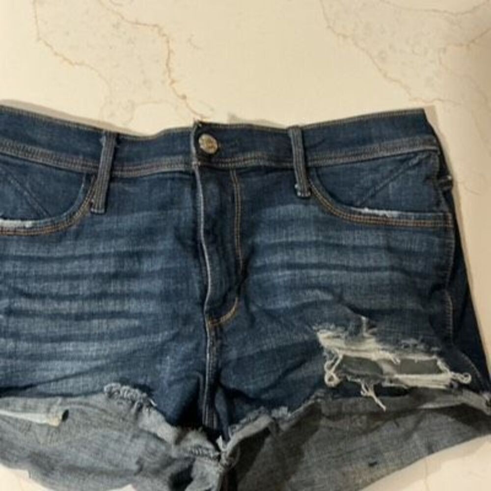 Hollister Short Short High Rise Jean Shorts Sz 11- 30” Destroyed Stretch